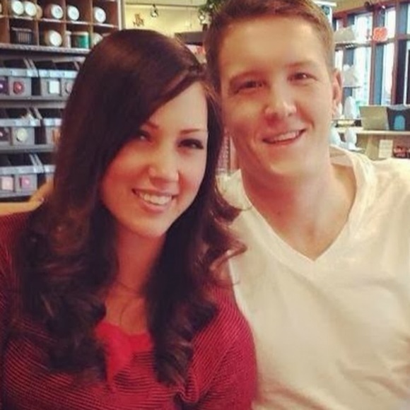 Meet your Posher, Sarah - Picture 1 of 1